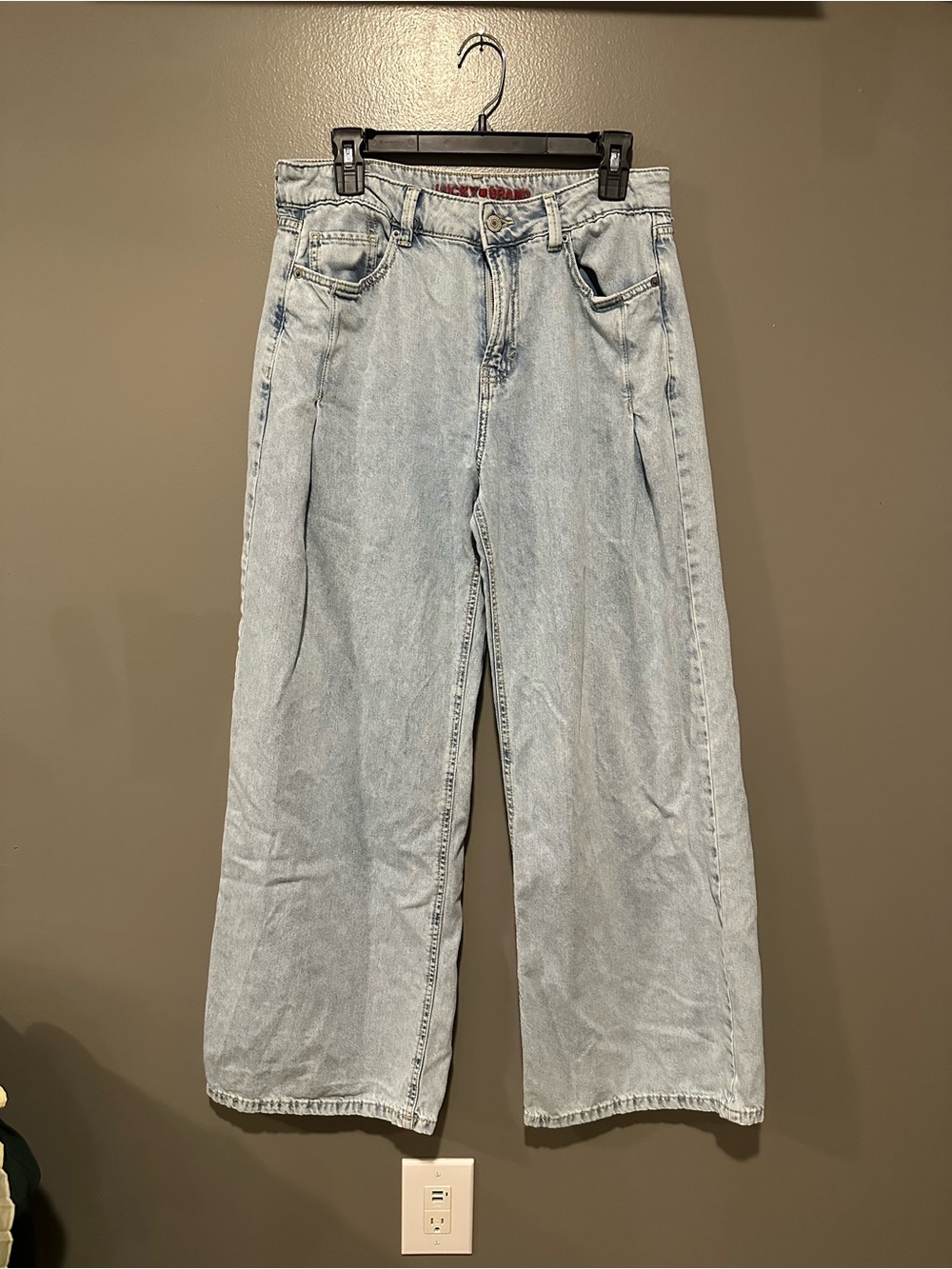 Lucky Brand Light Wash Wide Leg Jeans